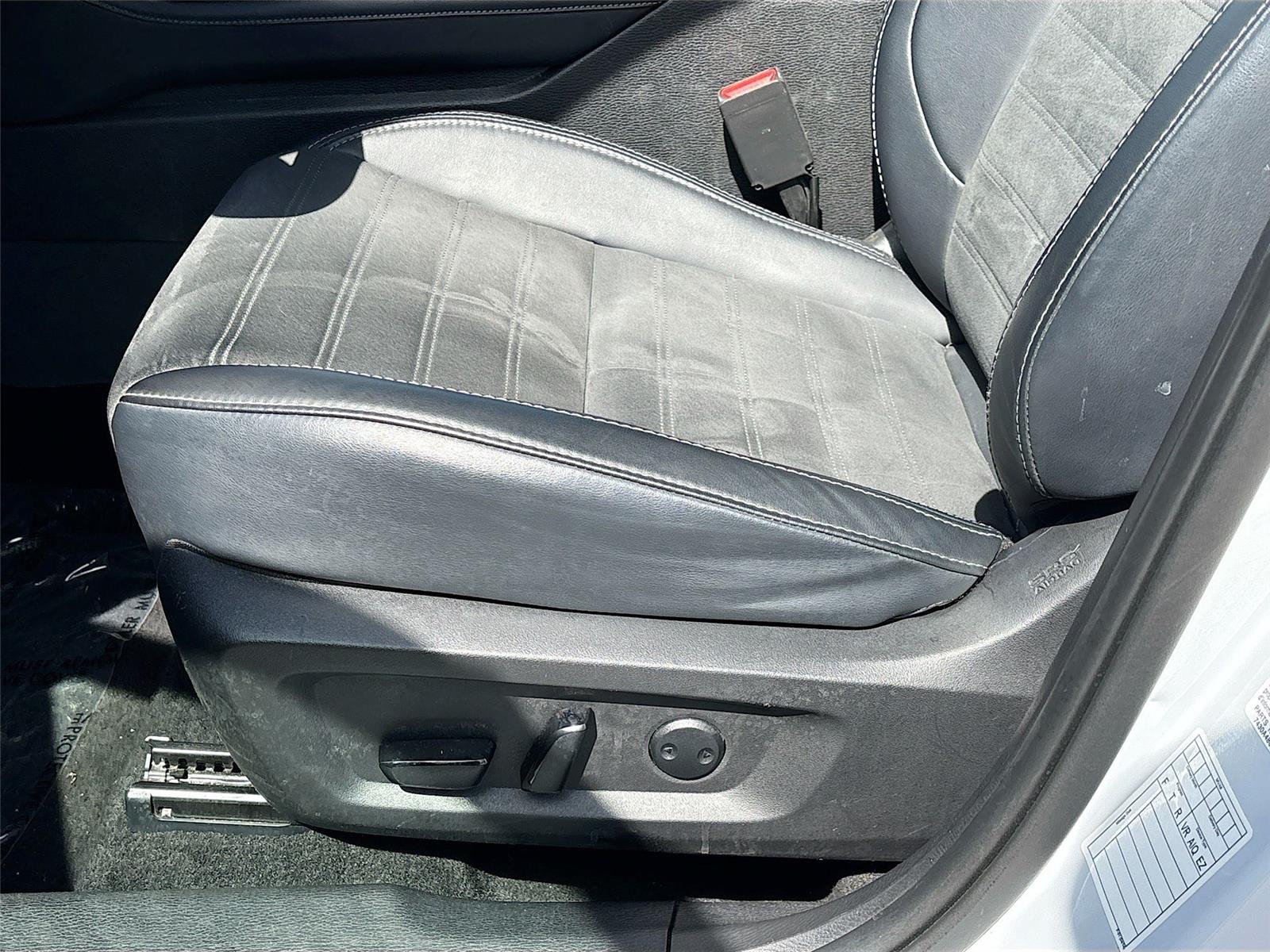 2025 MITSUBISHI OUTLANDER SE/DI