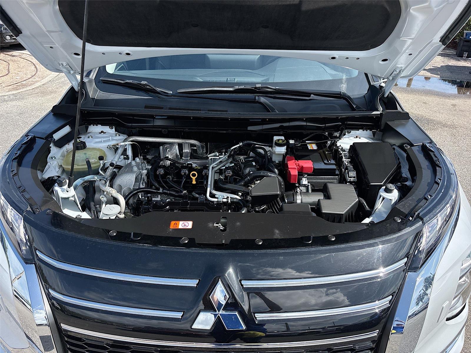 2025 MITSUBISHI OUTLANDER SE/DI