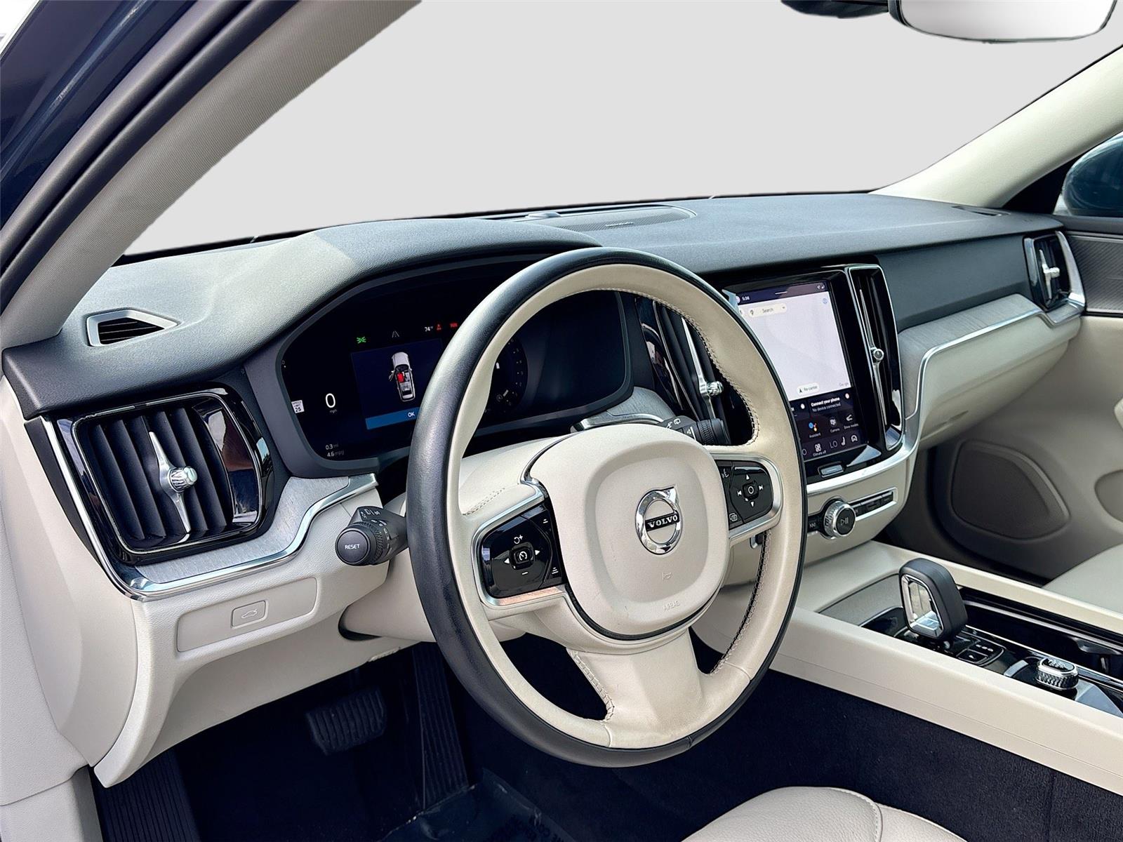 2025 Volvo V60 Cross Country Plus