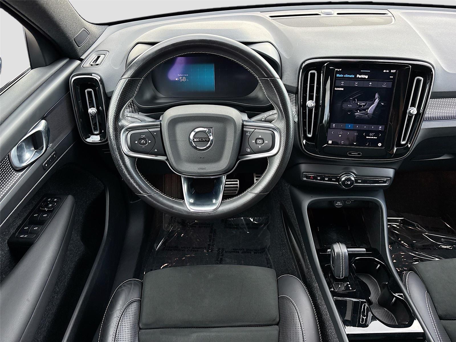 2021 Volvo XC40