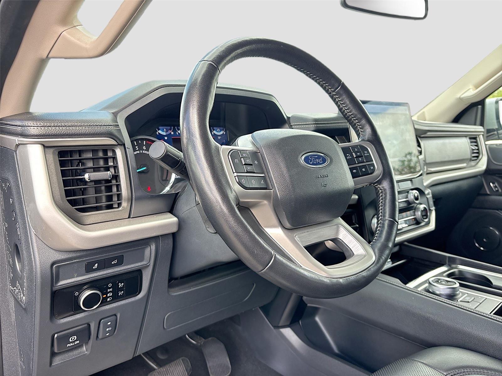 2024 Ford Expedition Max XLT