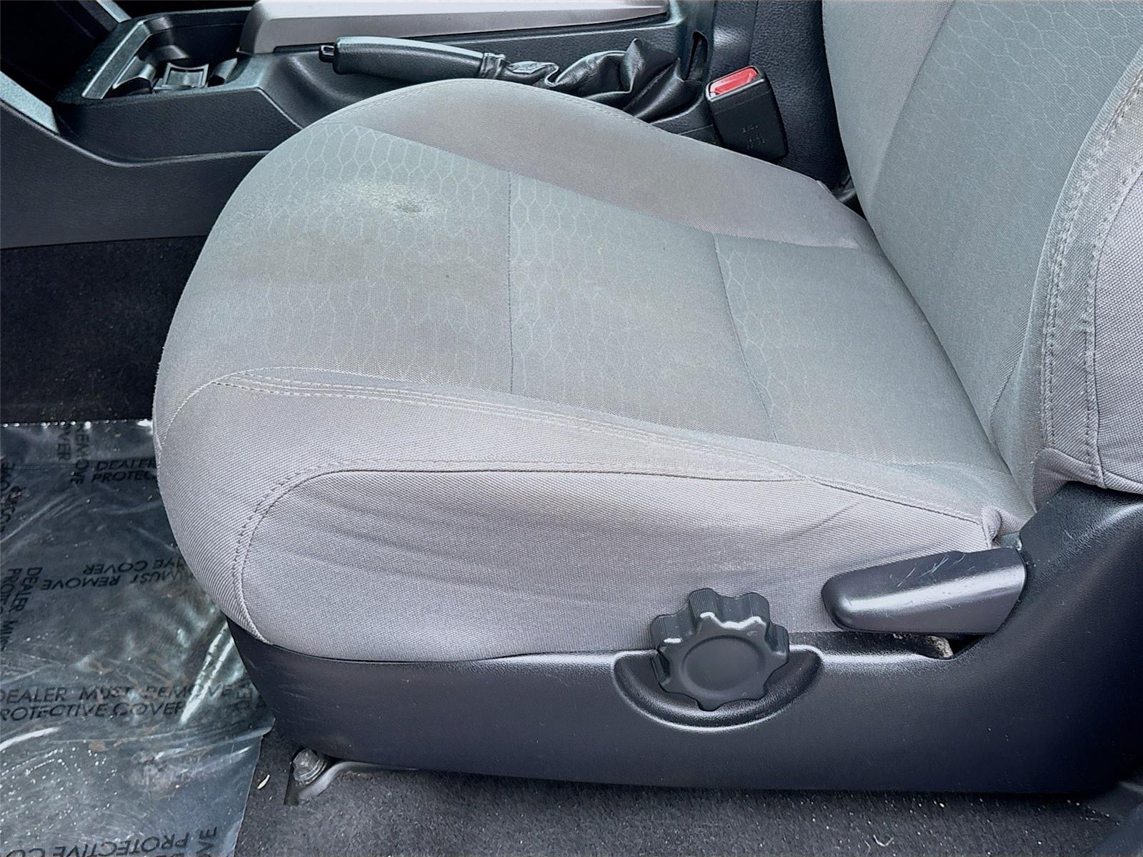 2019 TOYOTA Tacoma SR5 V6