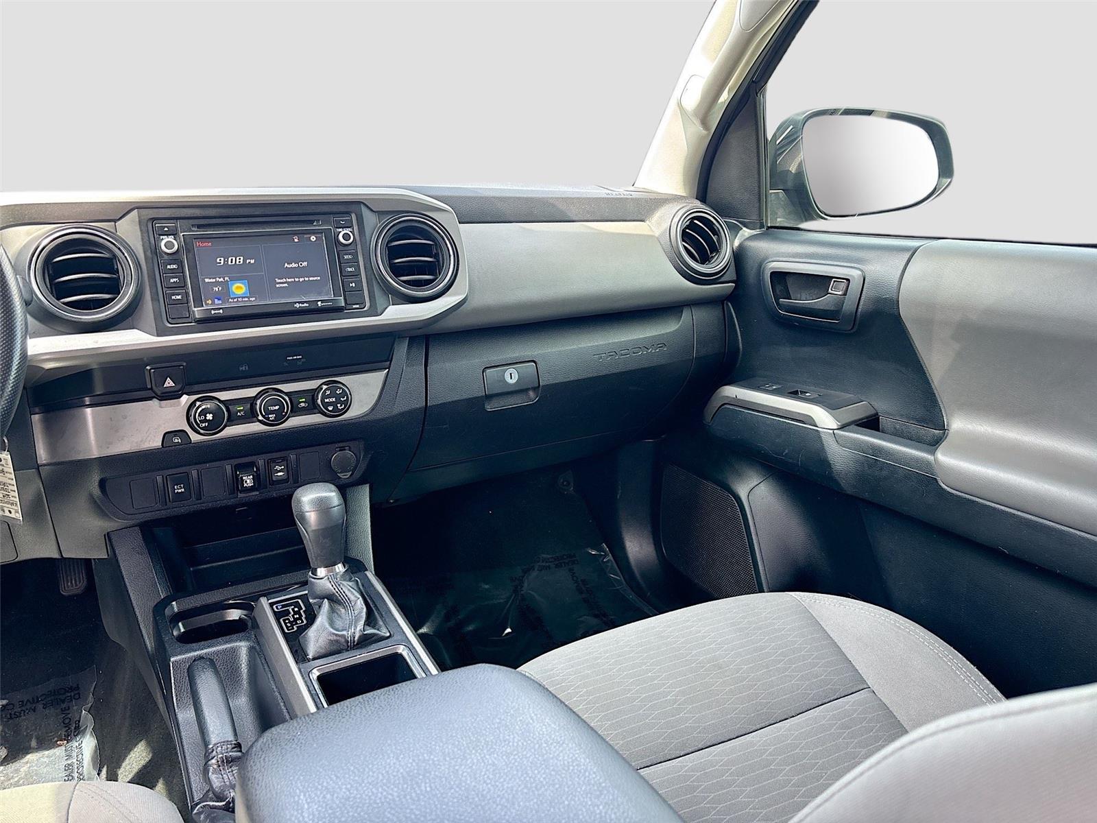 2019 TOYOTA Tacoma SR5 V6