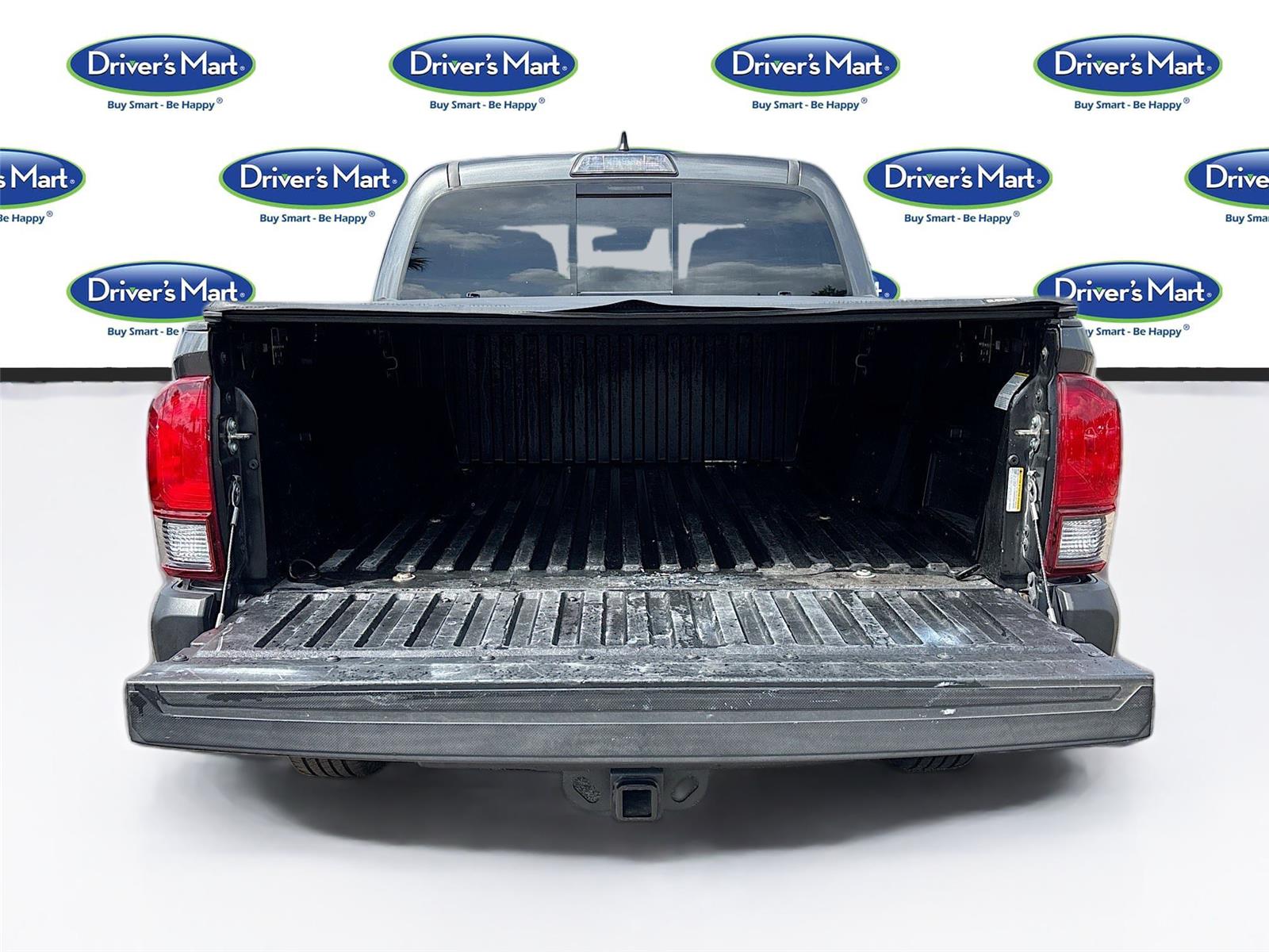 2019 TOYOTA Tacoma SR5 V6