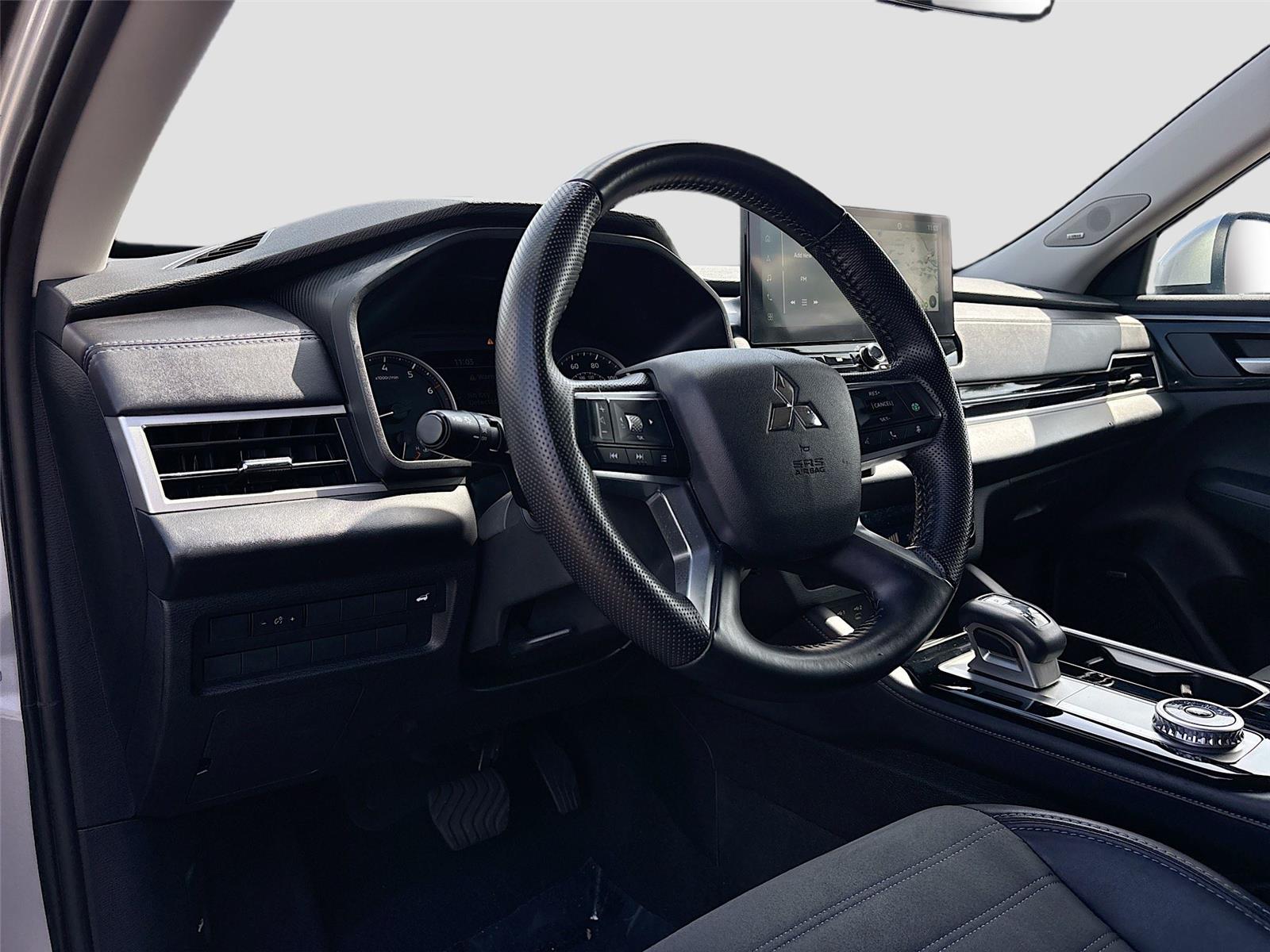 2025 MITSUBISHI OUTLANDER SE/DI