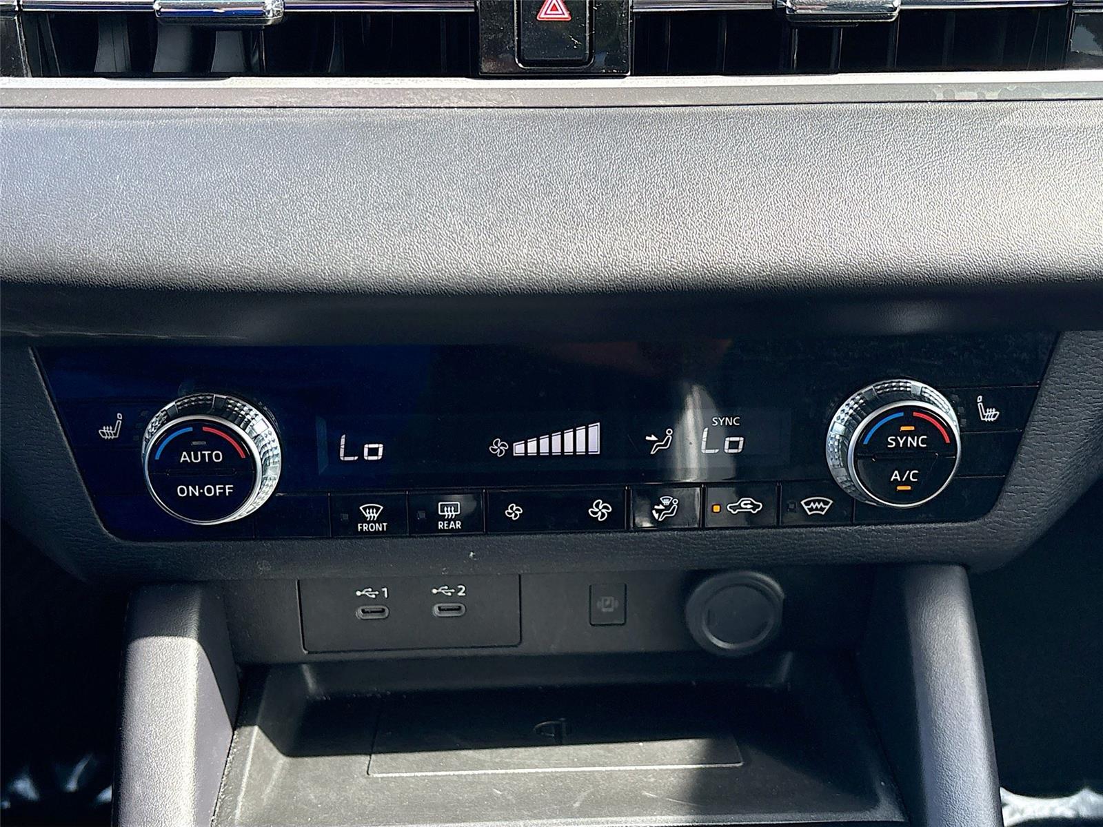 2025 MITSUBISHI OUTLANDER SE/DI