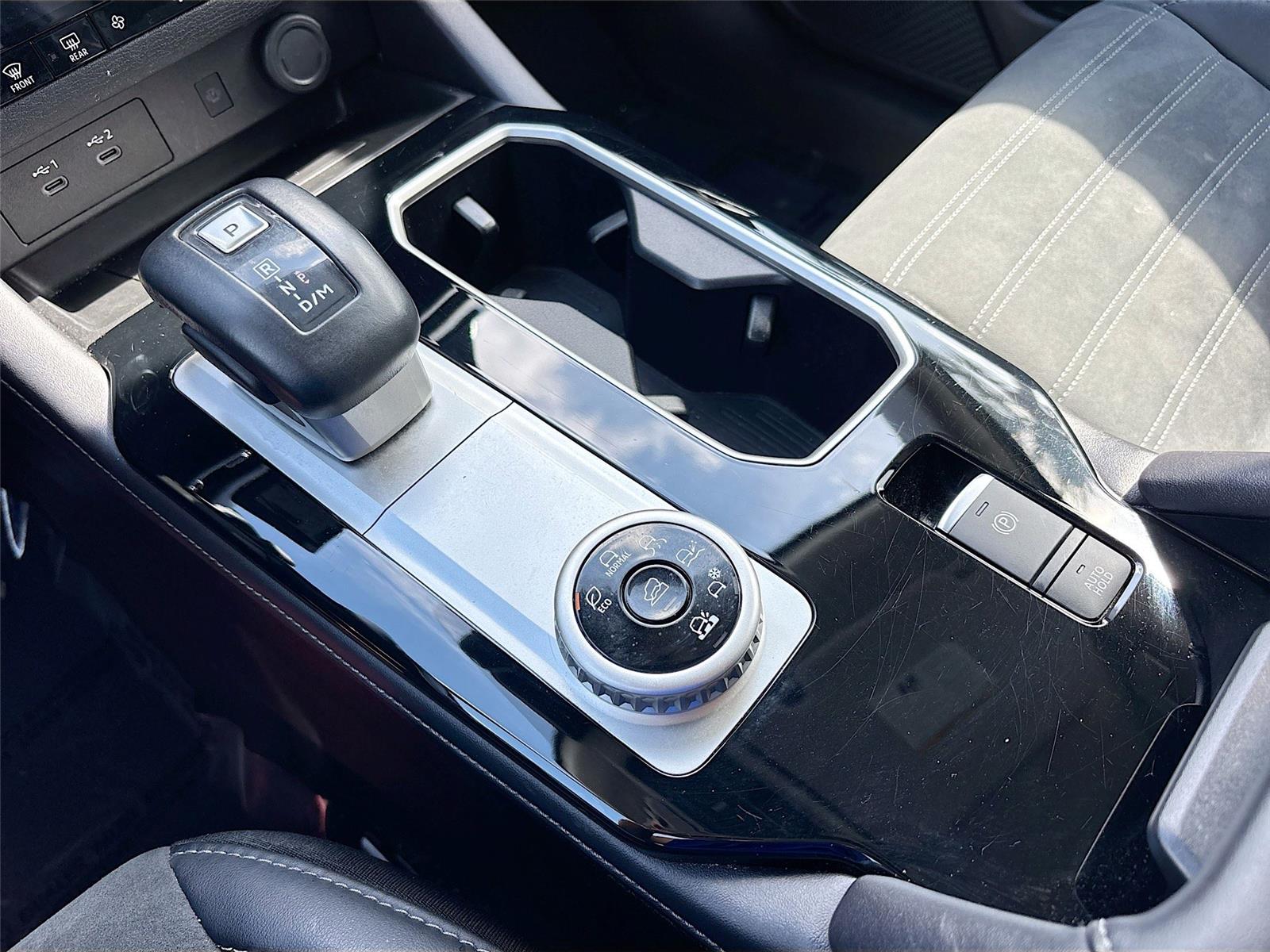 2025 MITSUBISHI OUTLANDER SE/DI