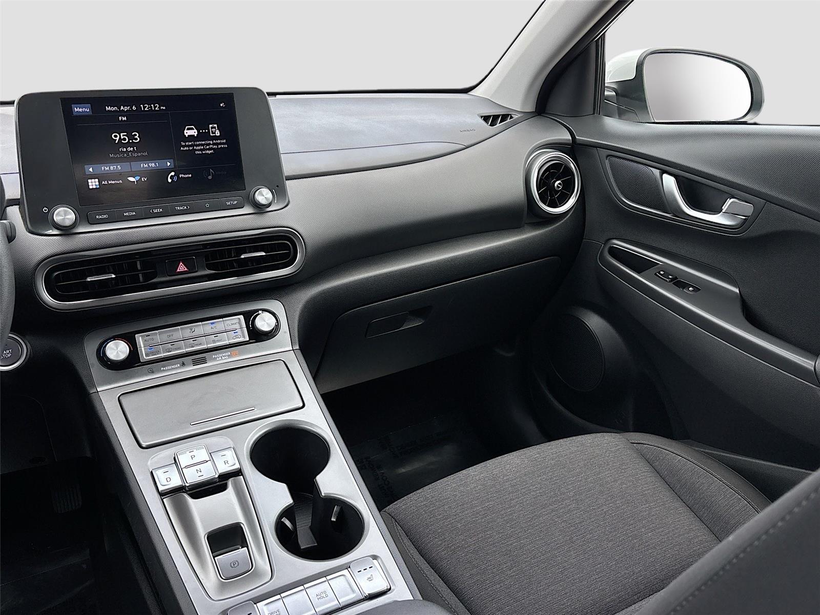 2023 Hyundai Kona Electric SE