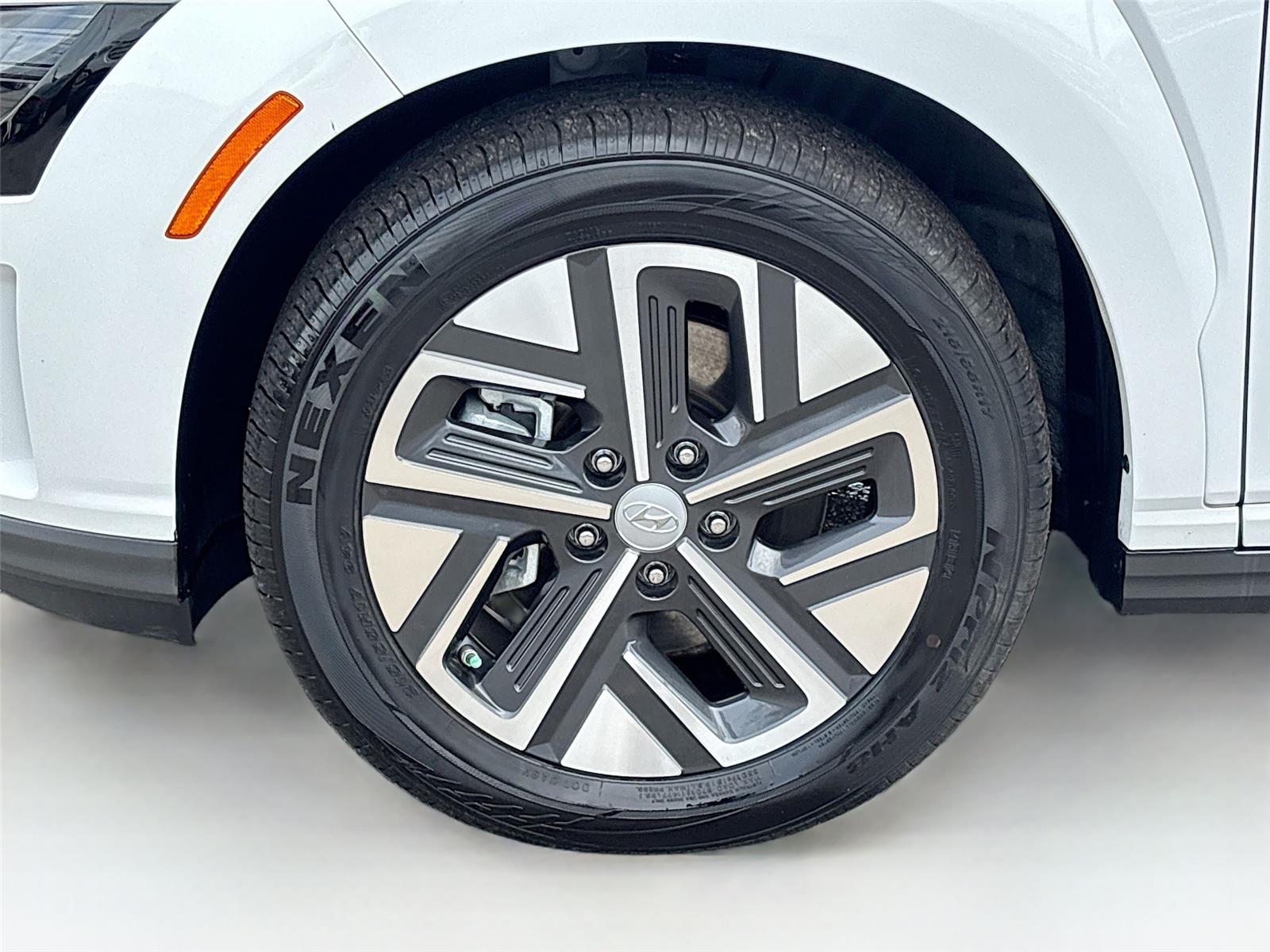 2023 Hyundai Kona Electric SE