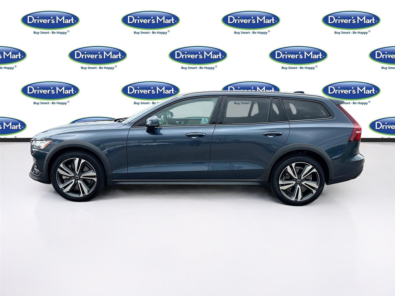 2025 Volvo V60 Cross Country Plus