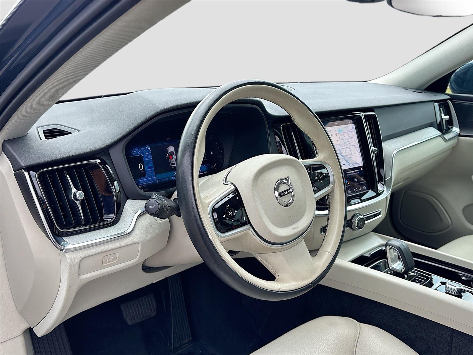 2025 Volvo V60 Cross Country Plus