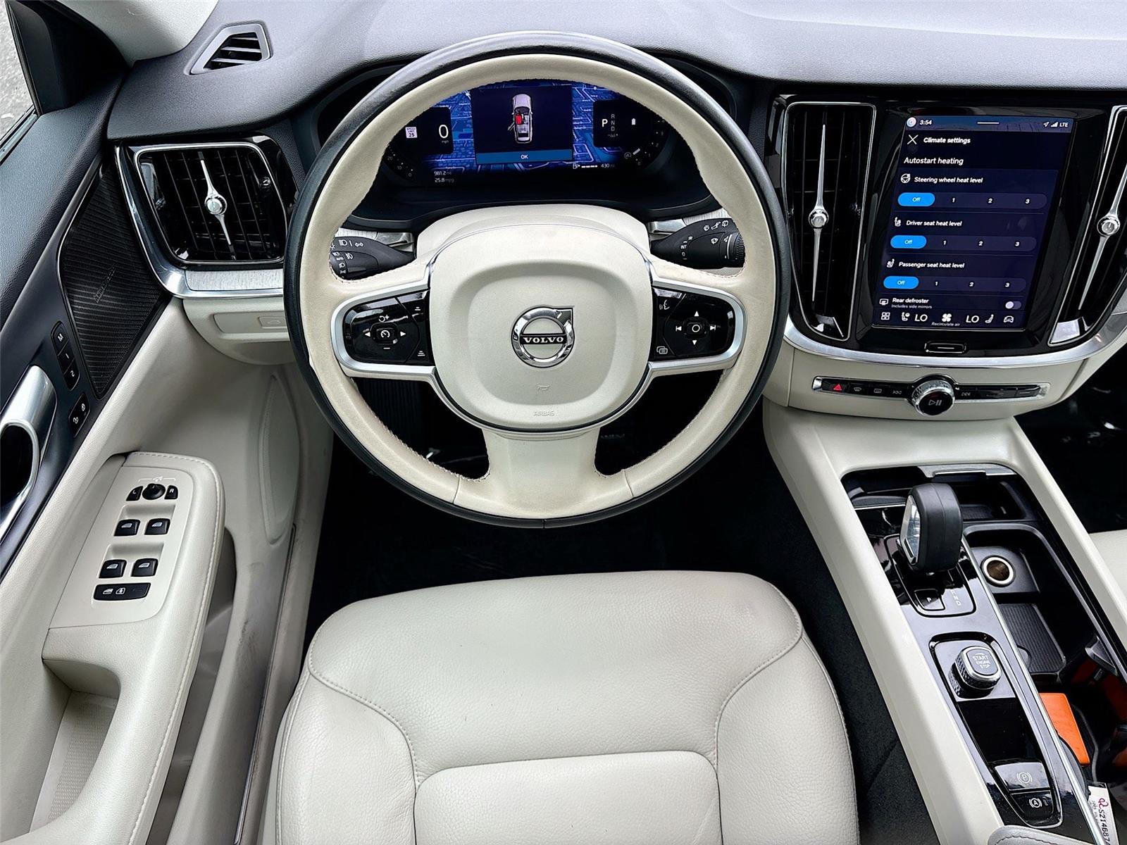 2025 Volvo V60 Cross Country Plus