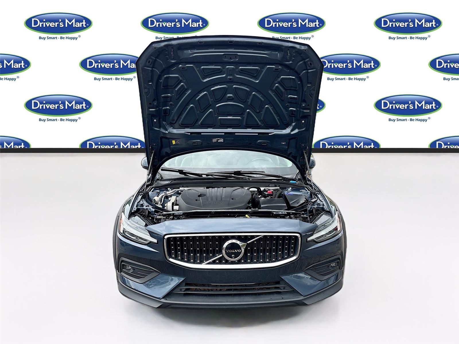 2025 Volvo V60 Cross Country Plus