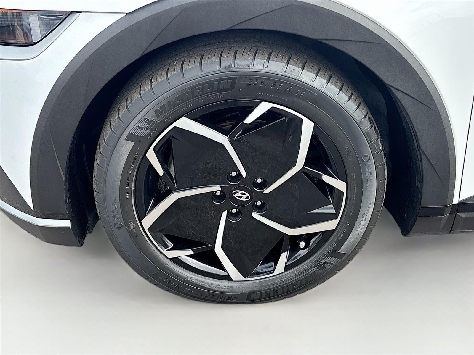 2023 Hyundai IONIQ 5 SE