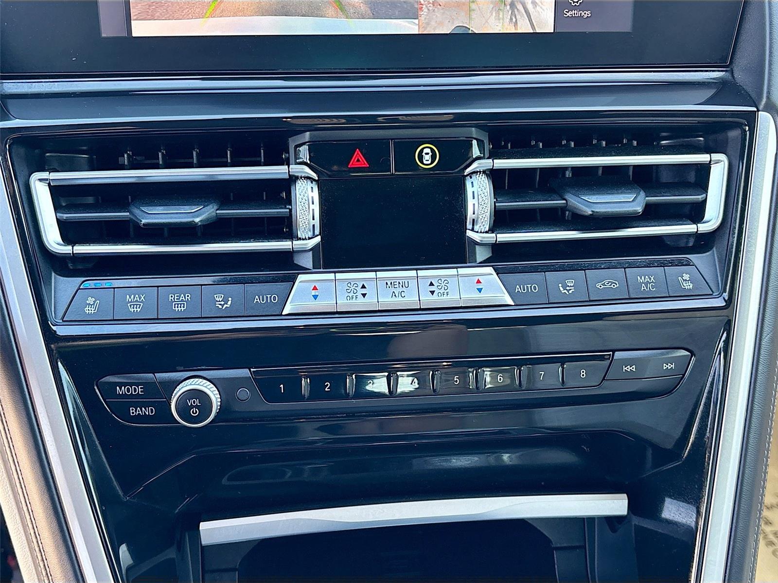 2021 BMW 8 Series M850i