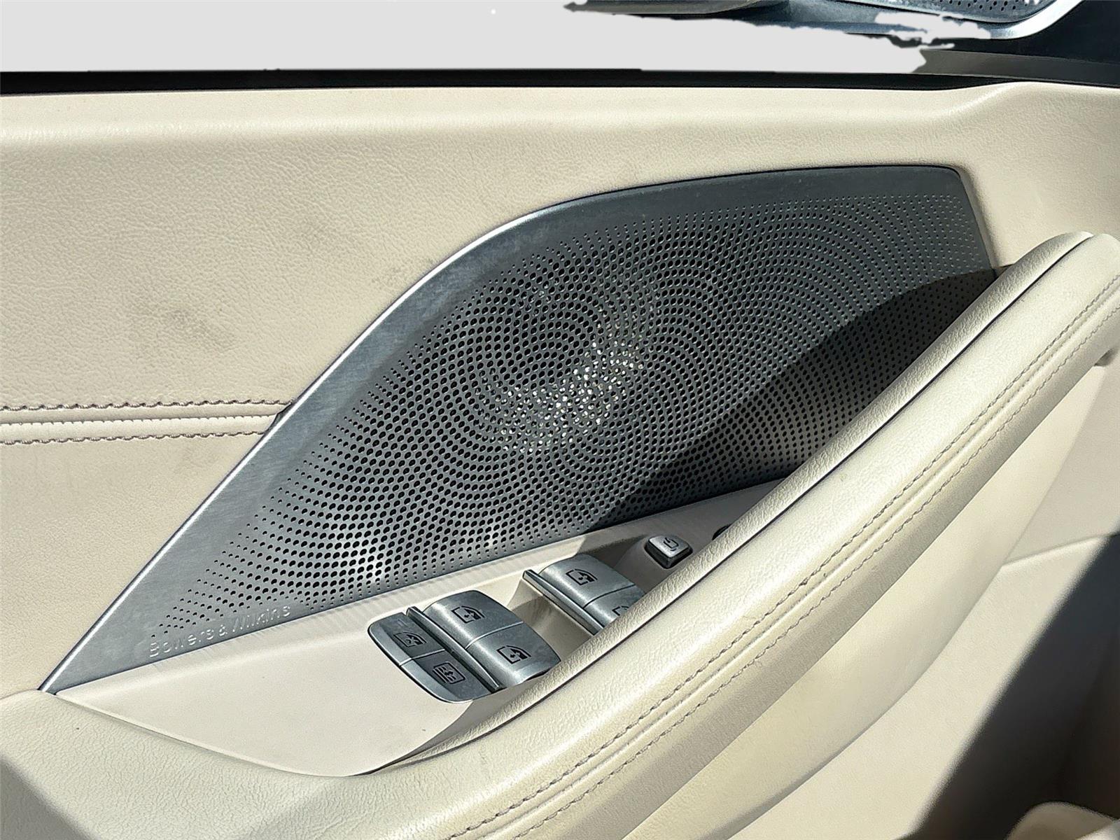 2021 BMW 8 Series M850i