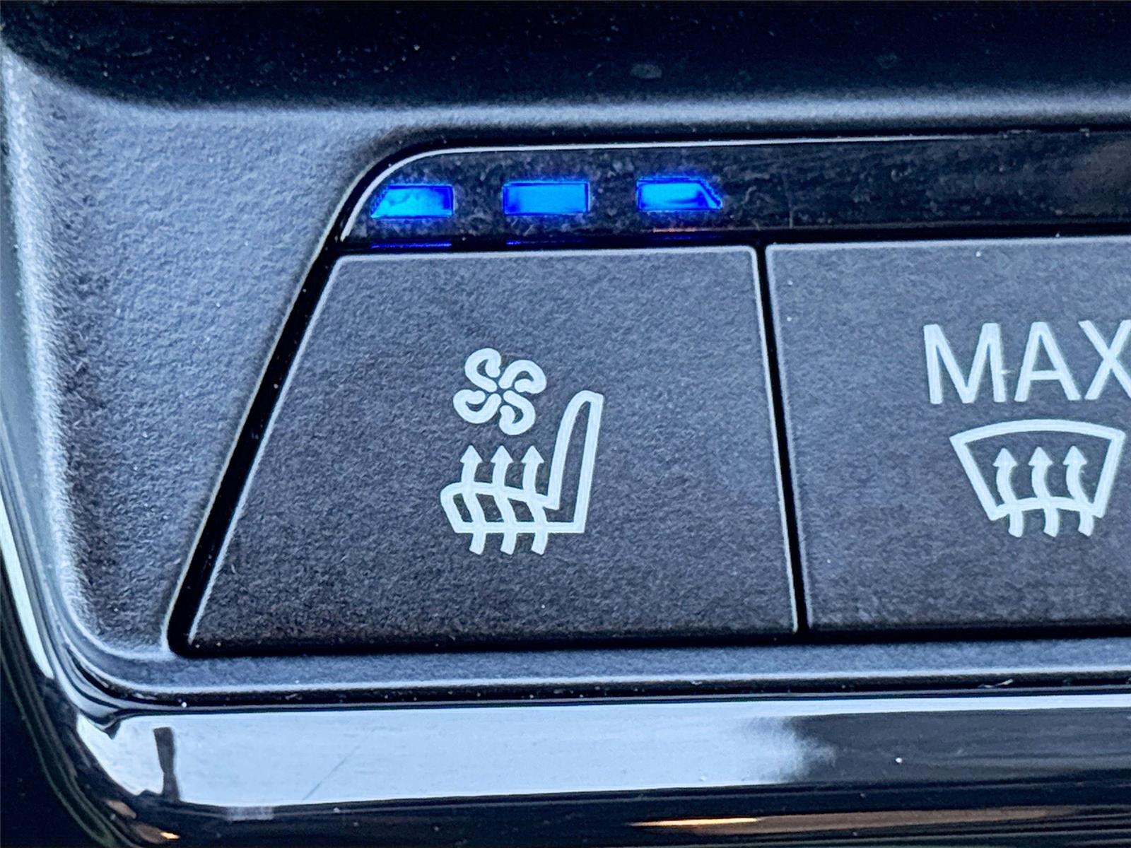 2021 BMW 8 Series M850i