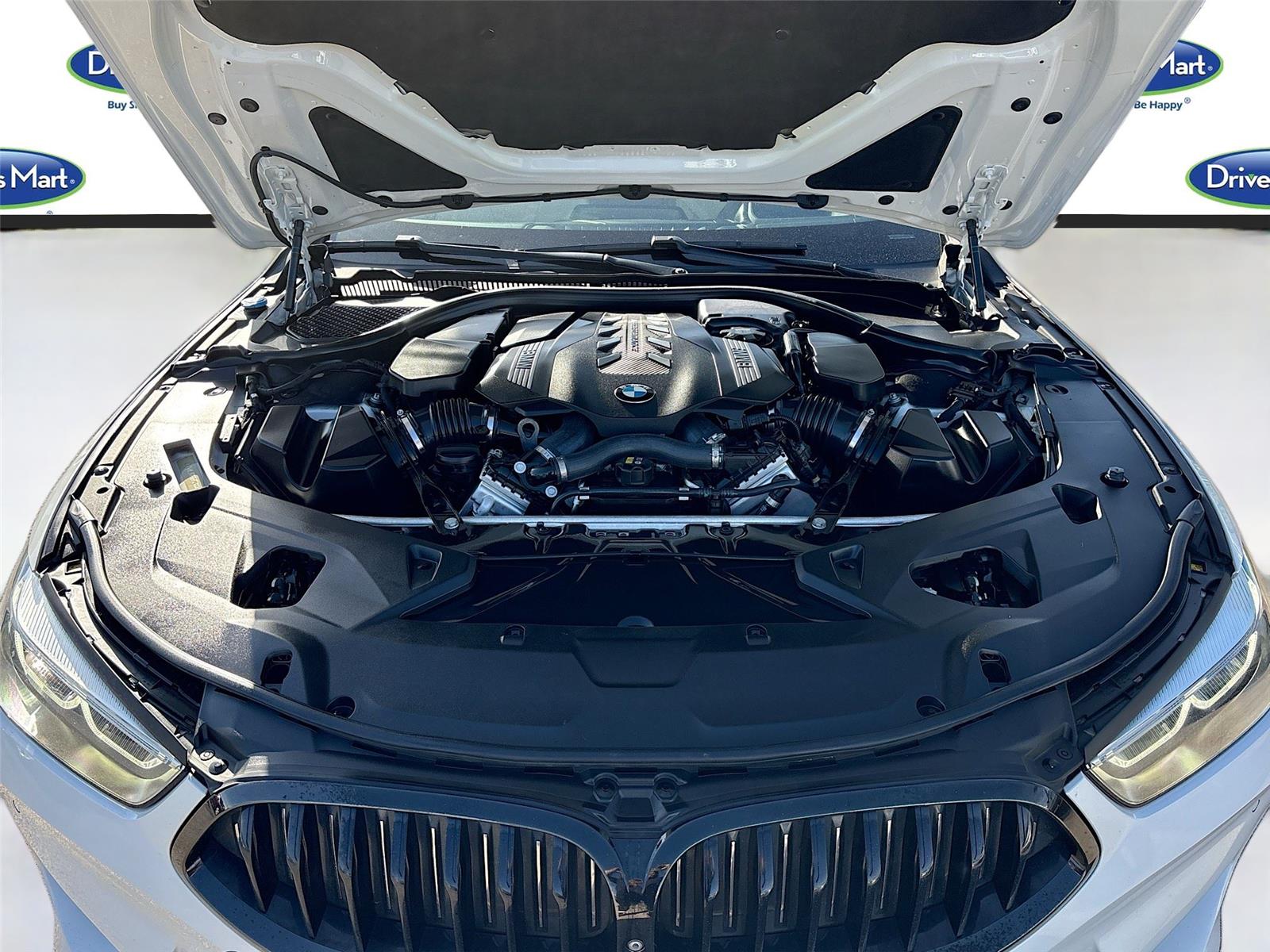 2021 BMW 8 Series M850i