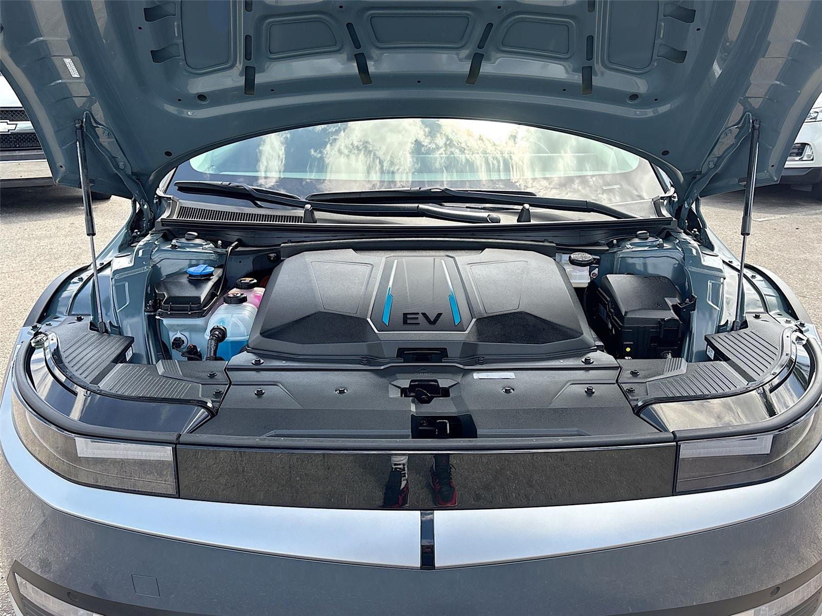 2024 Hyundai IONIQ 5 SEL