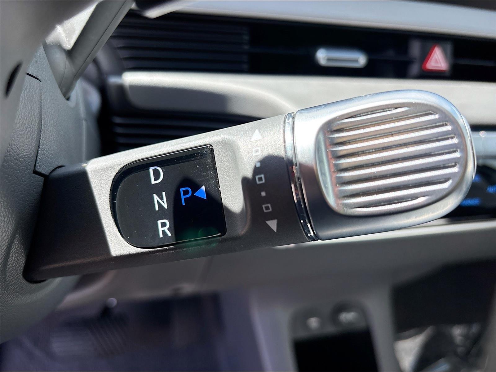 2024 Hyundai IONIQ 5 SE