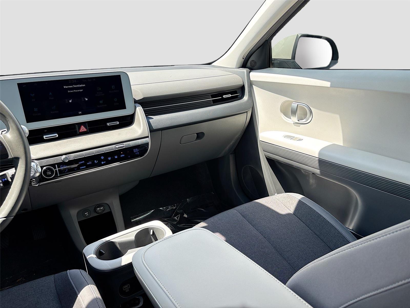 2024 Hyundai IONIQ 5 SE