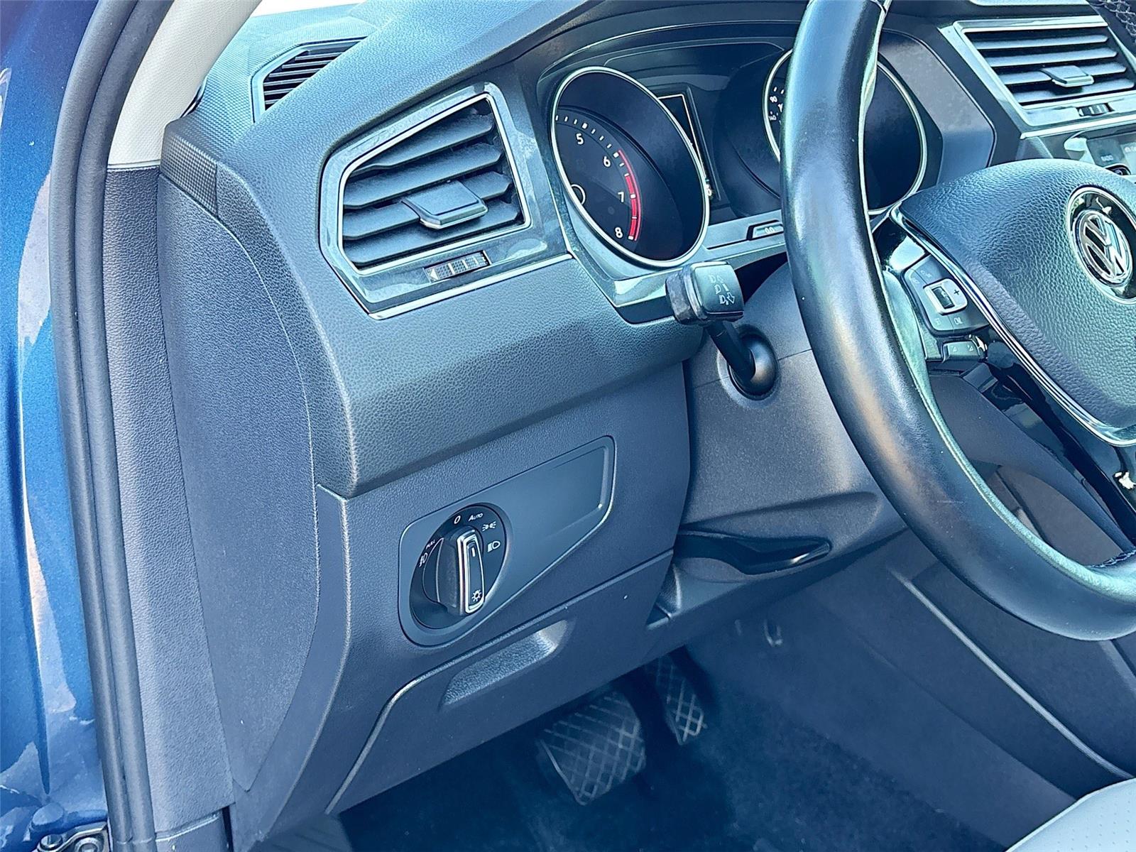 2018 Volkswagen Tiguan SE