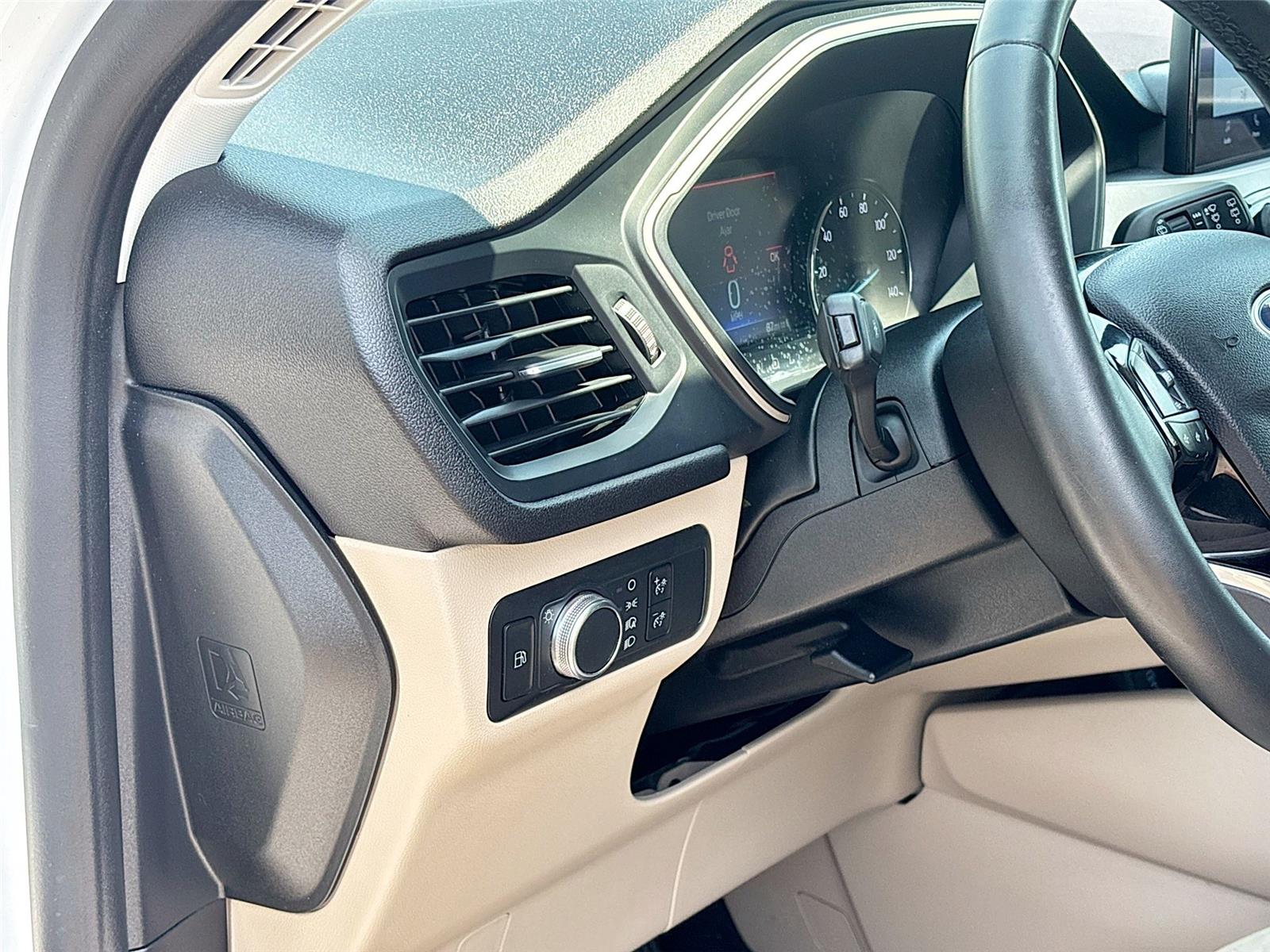 2022 Ford Escape SE Hybrid