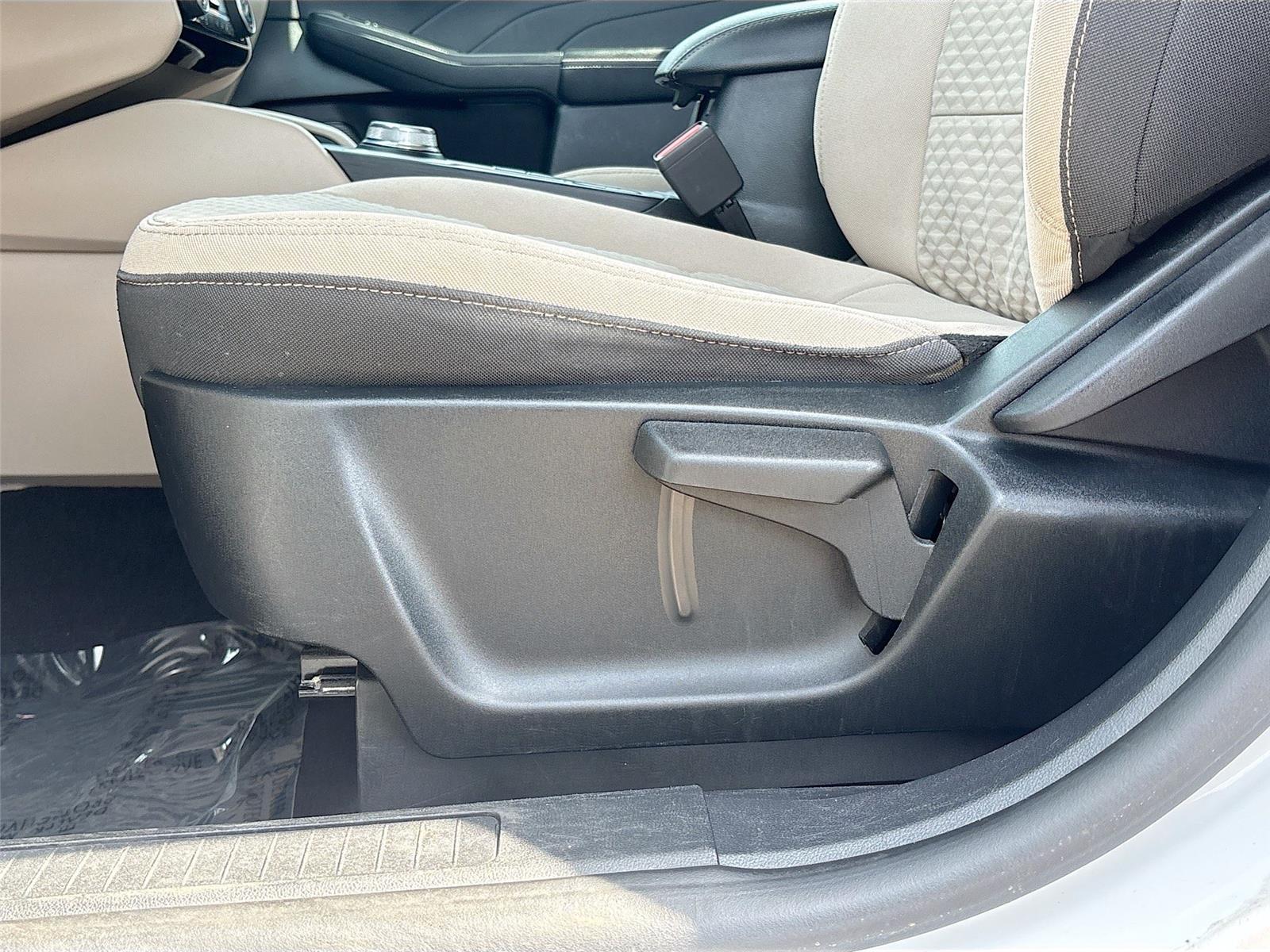 2022 Ford Escape SE Hybrid