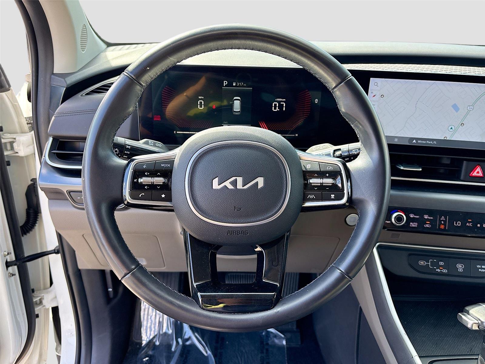 2025 Kia Carnival LXS