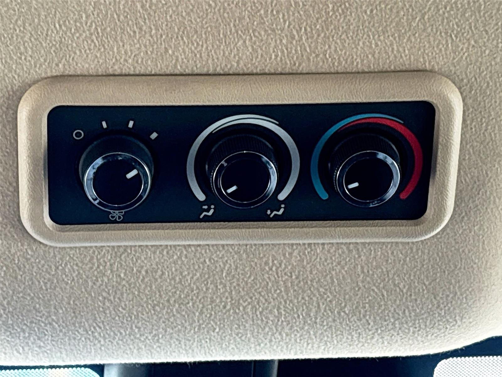 2019 Chevrolet Express Passenger LT