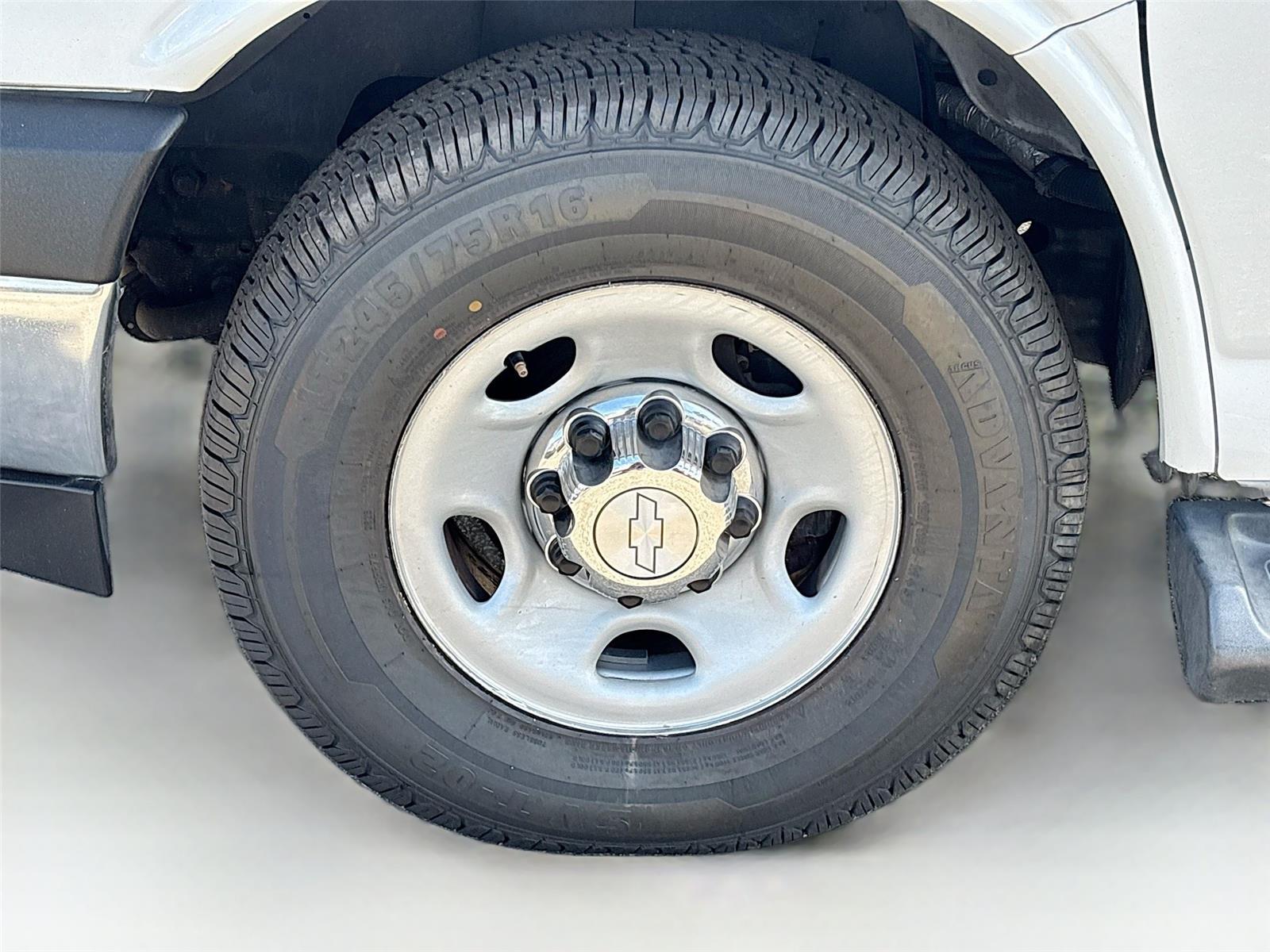 2019 Chevrolet Express Passenger LT
