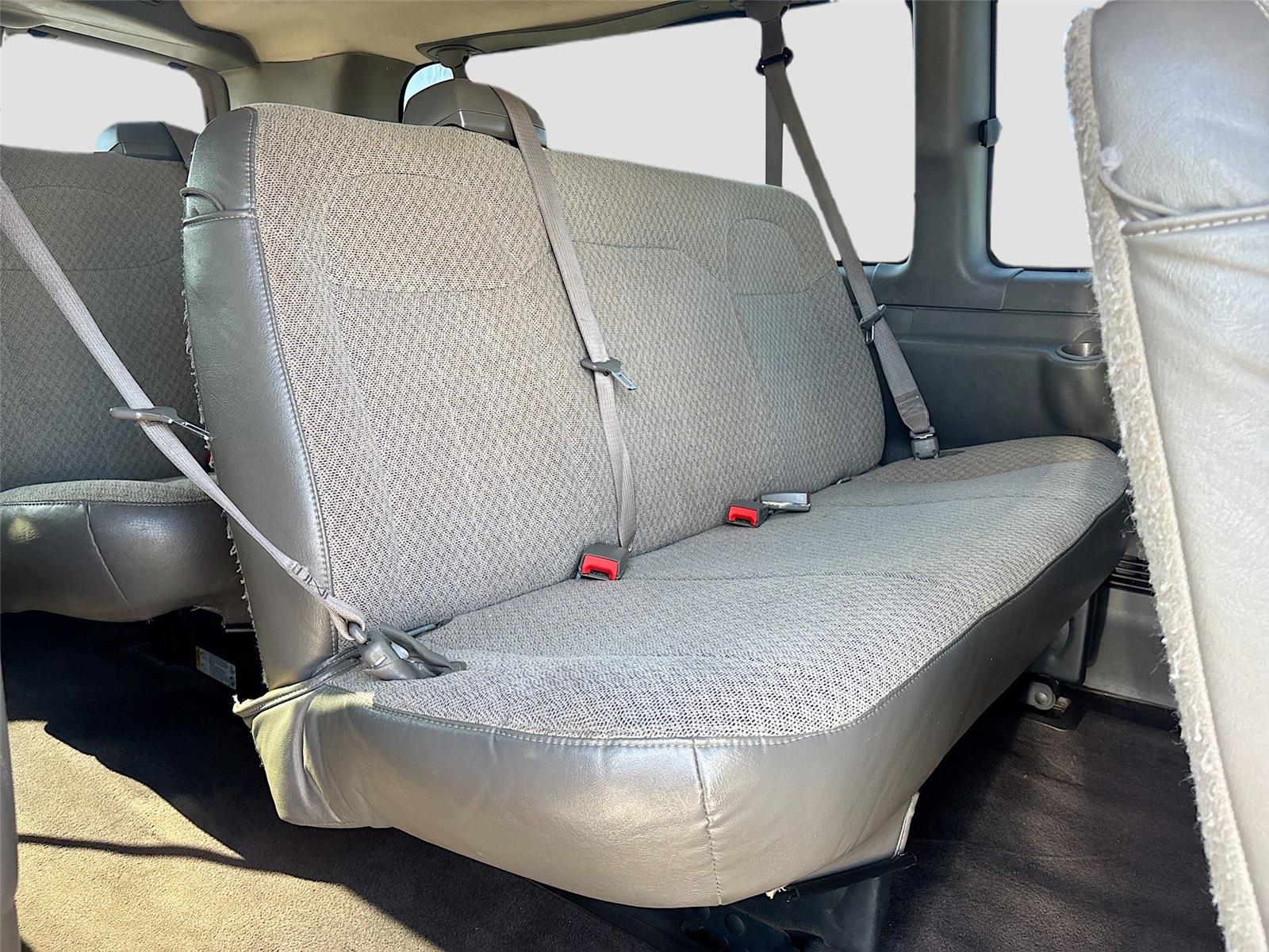 2019 Chevrolet Express Passenger LT