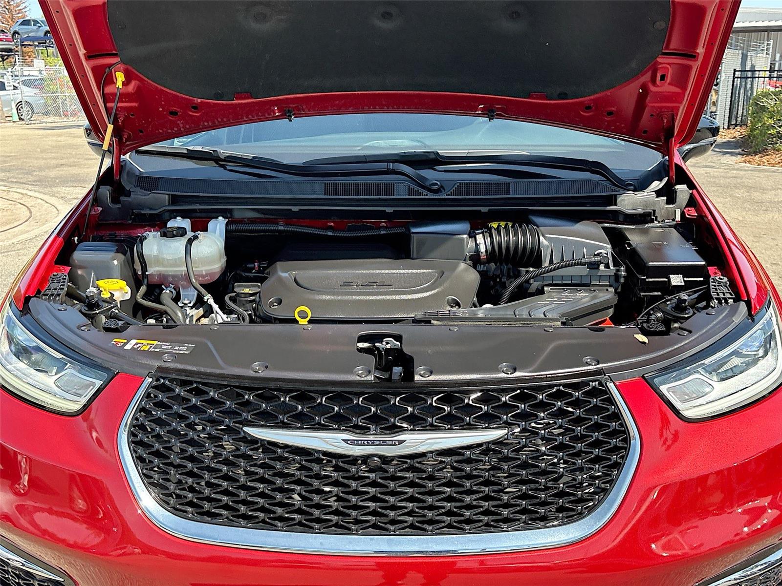 2025 Chrysler Pacifica Select