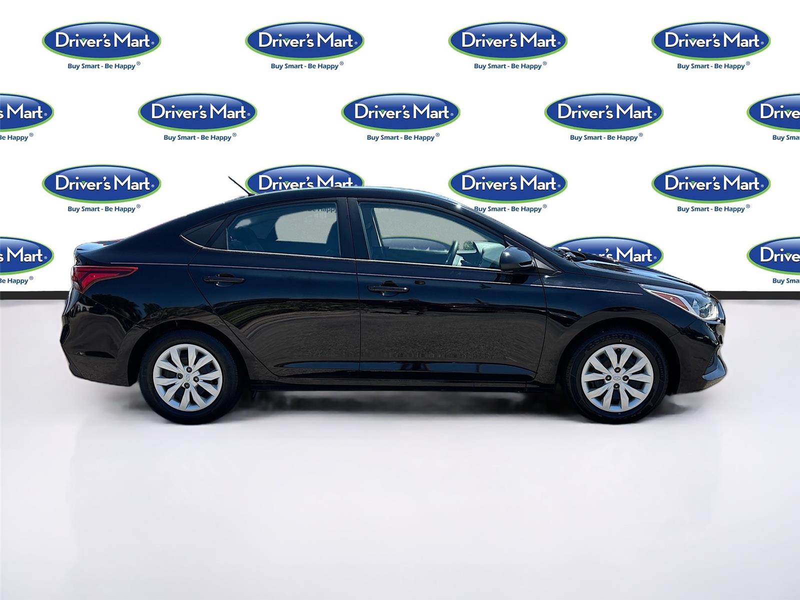 2022 Hyundai Accent SE