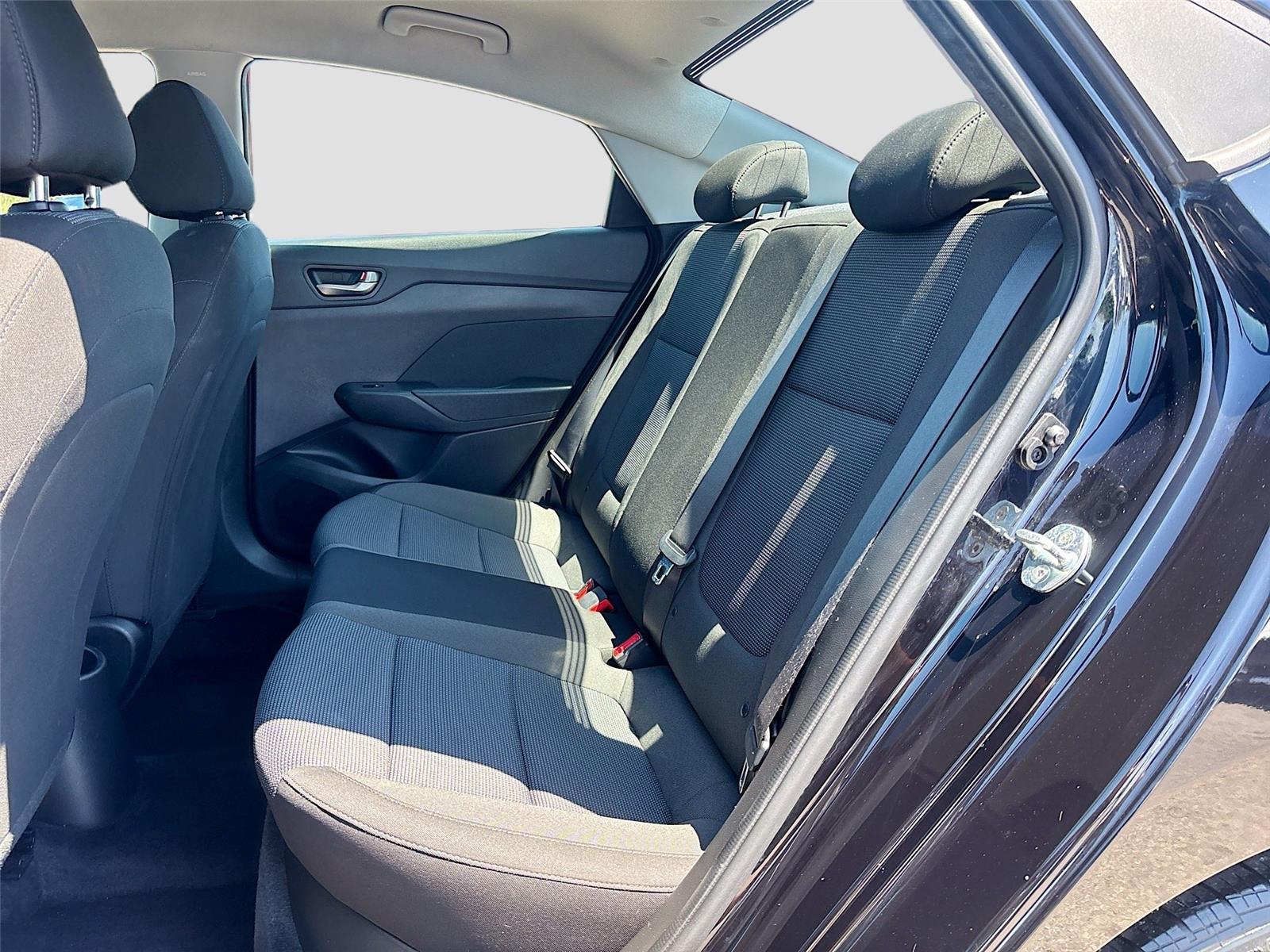 2022 Hyundai Accent SE