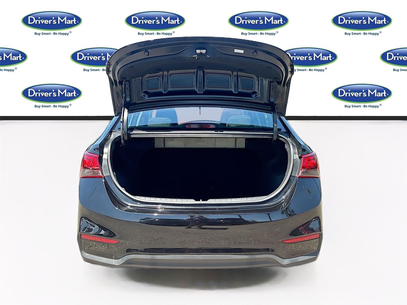 2022 Hyundai Accent SE