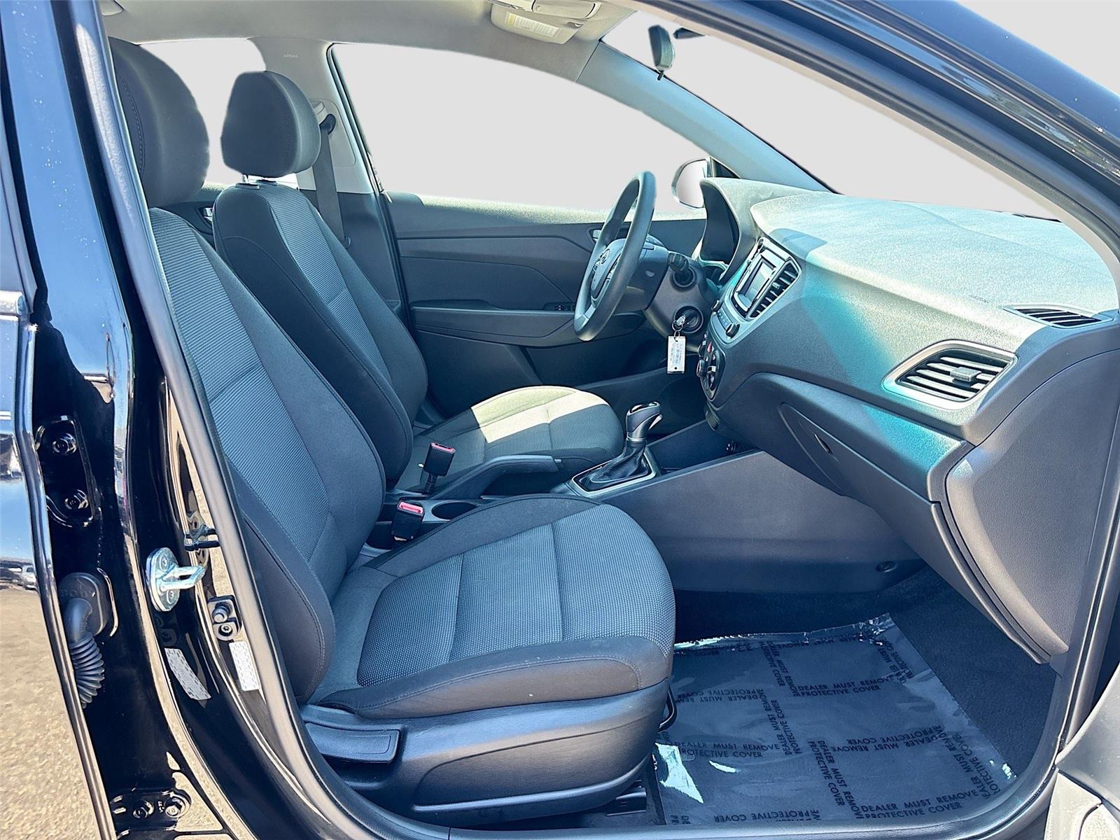 2022 Hyundai Accent SE