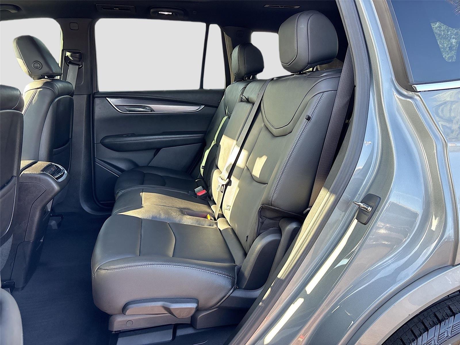 2023 Cadillac XT6 FWD Luxury