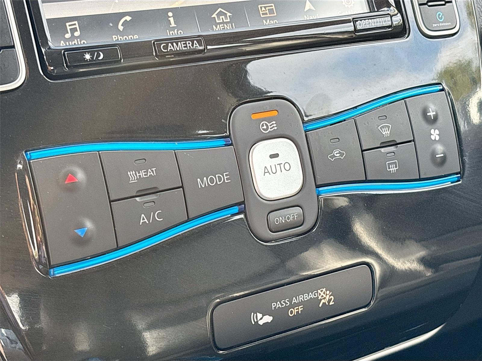 2017 Nissan LEAF SL