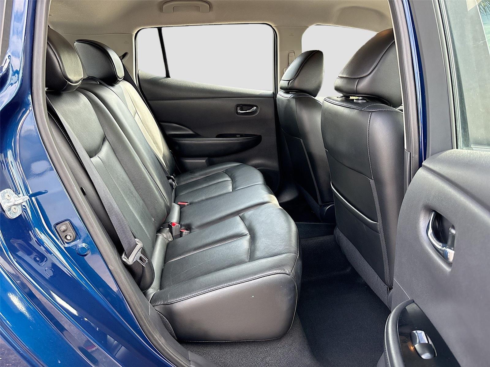 2017 Nissan LEAF SL