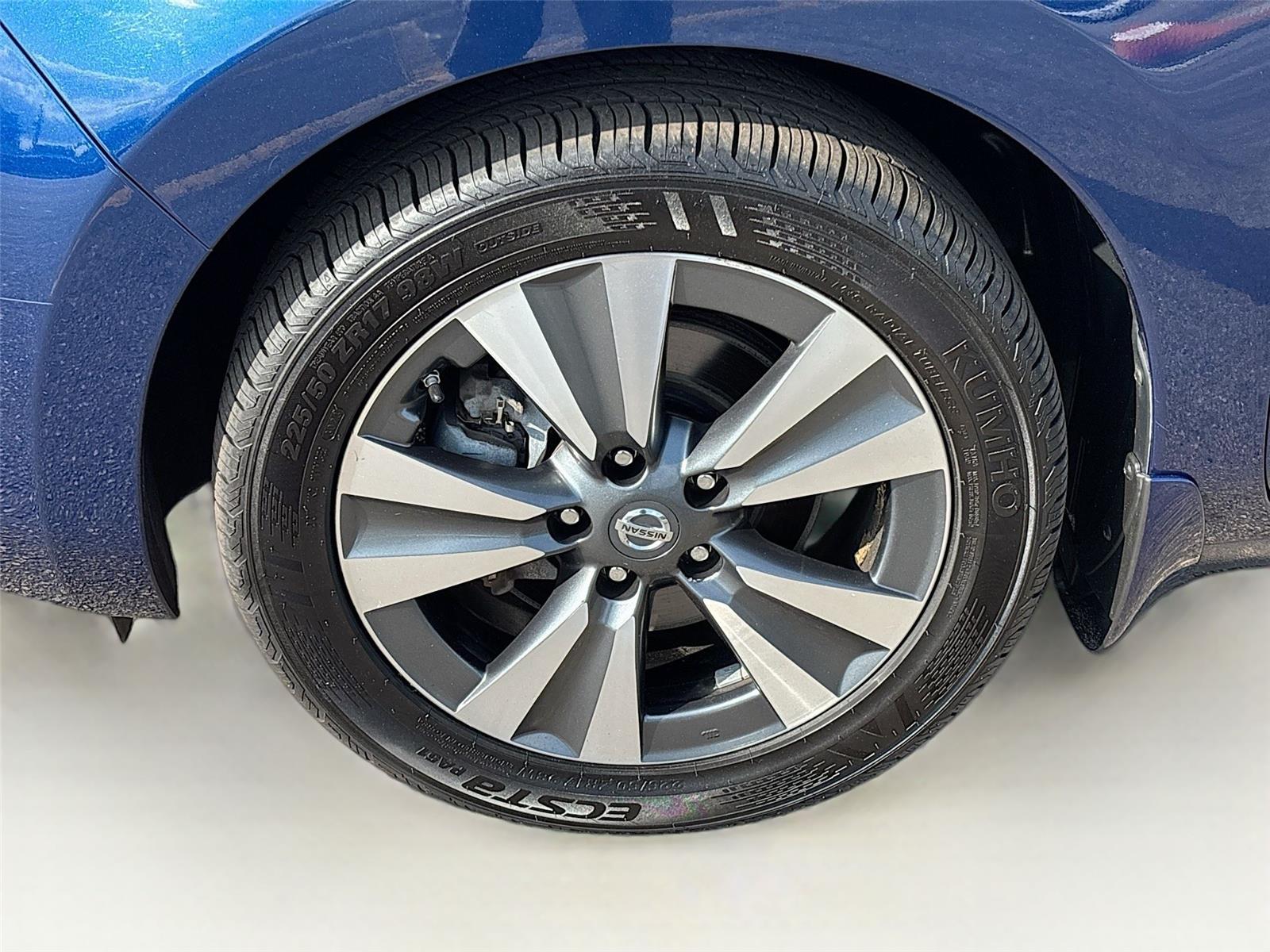 2017 Nissan LEAF SL