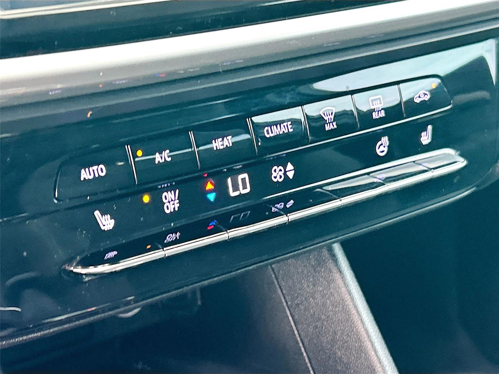 2022 Chevrolet Bolt EUV LT