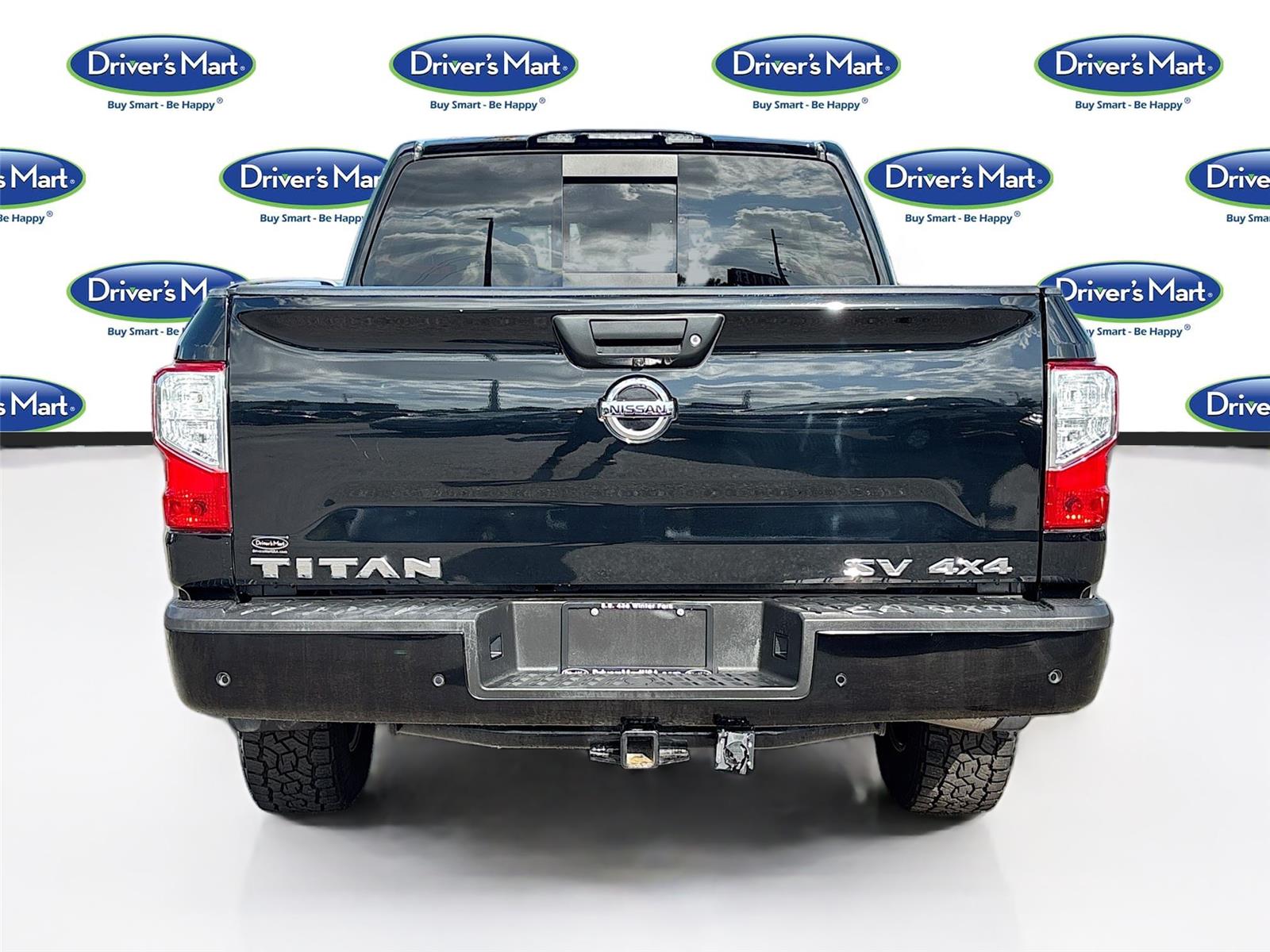2021 Nissan Titan SV