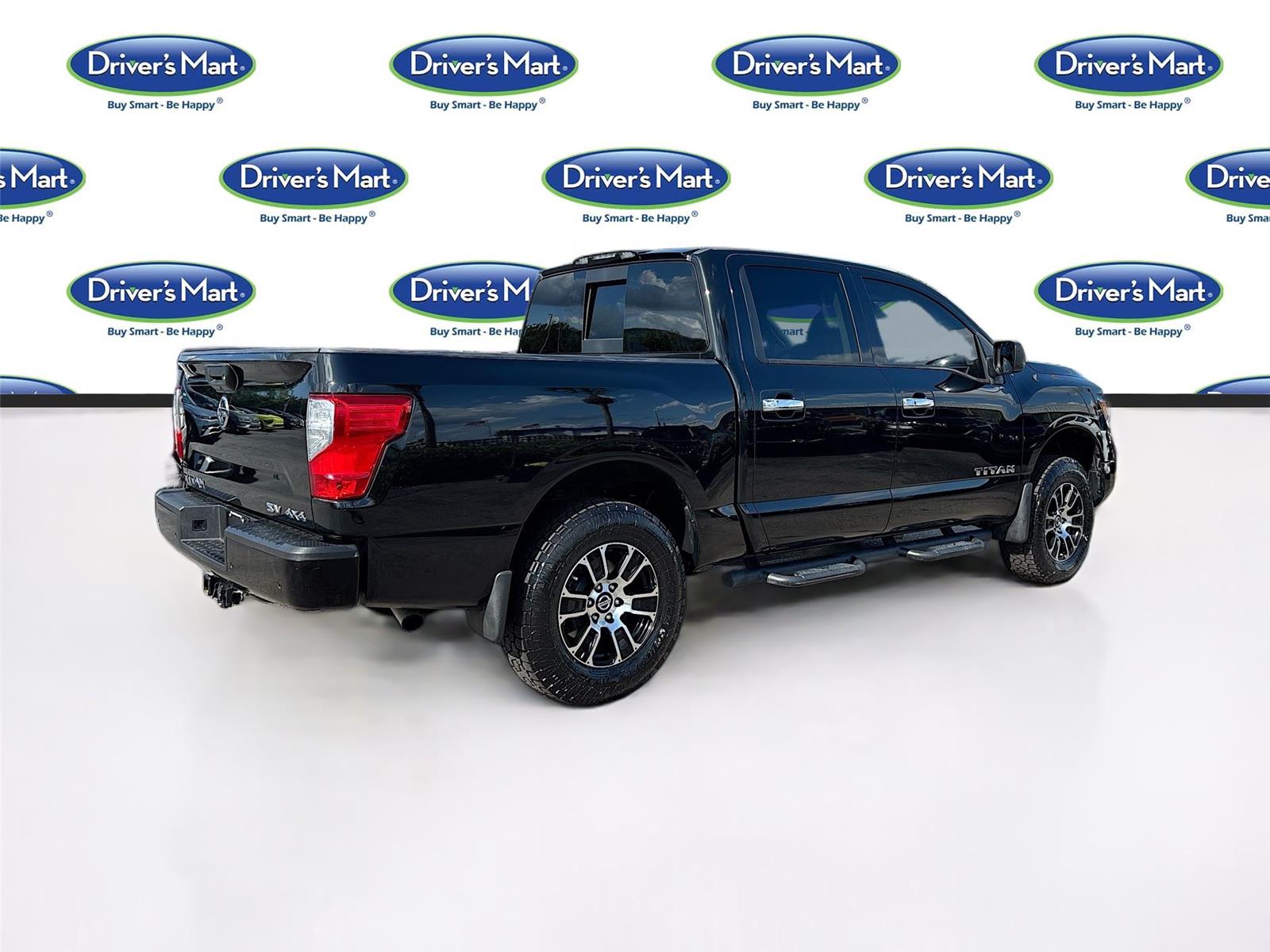 2021 Nissan Titan SV