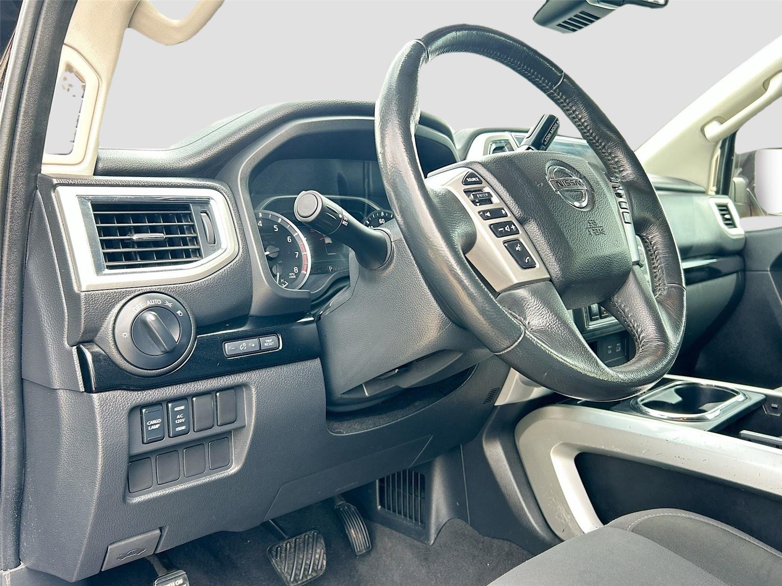 2021 Nissan Titan SV