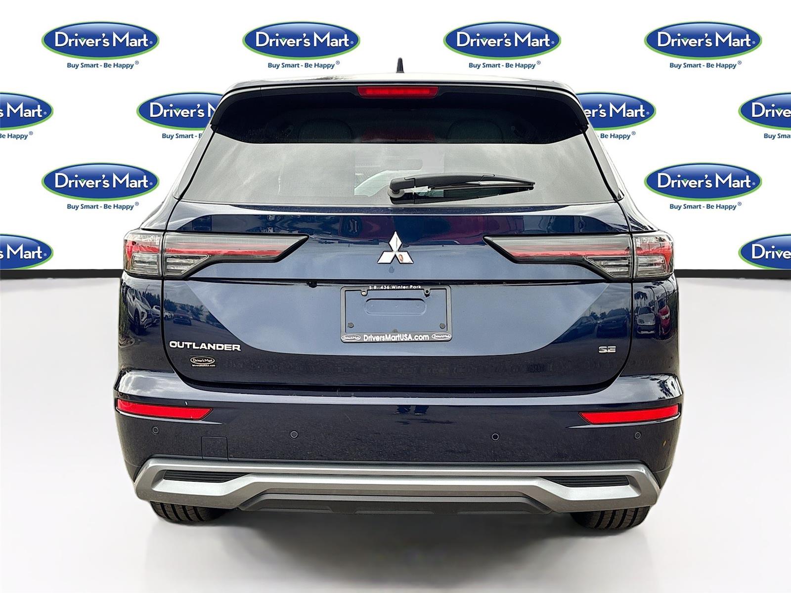 2025 Mitsubishi Outlander SE