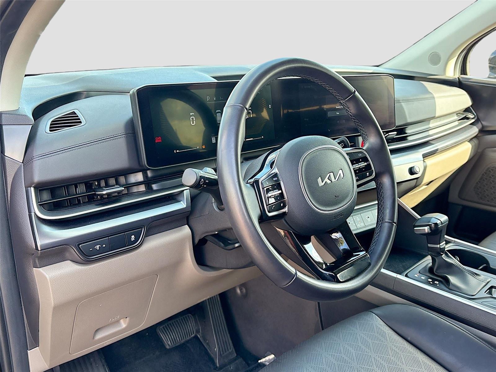 2025 Kia Carnival LXS