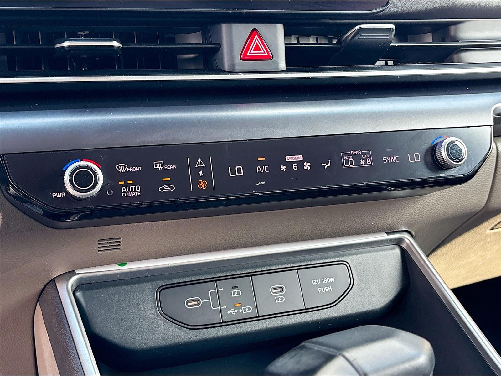 2025 Kia Carnival LXS