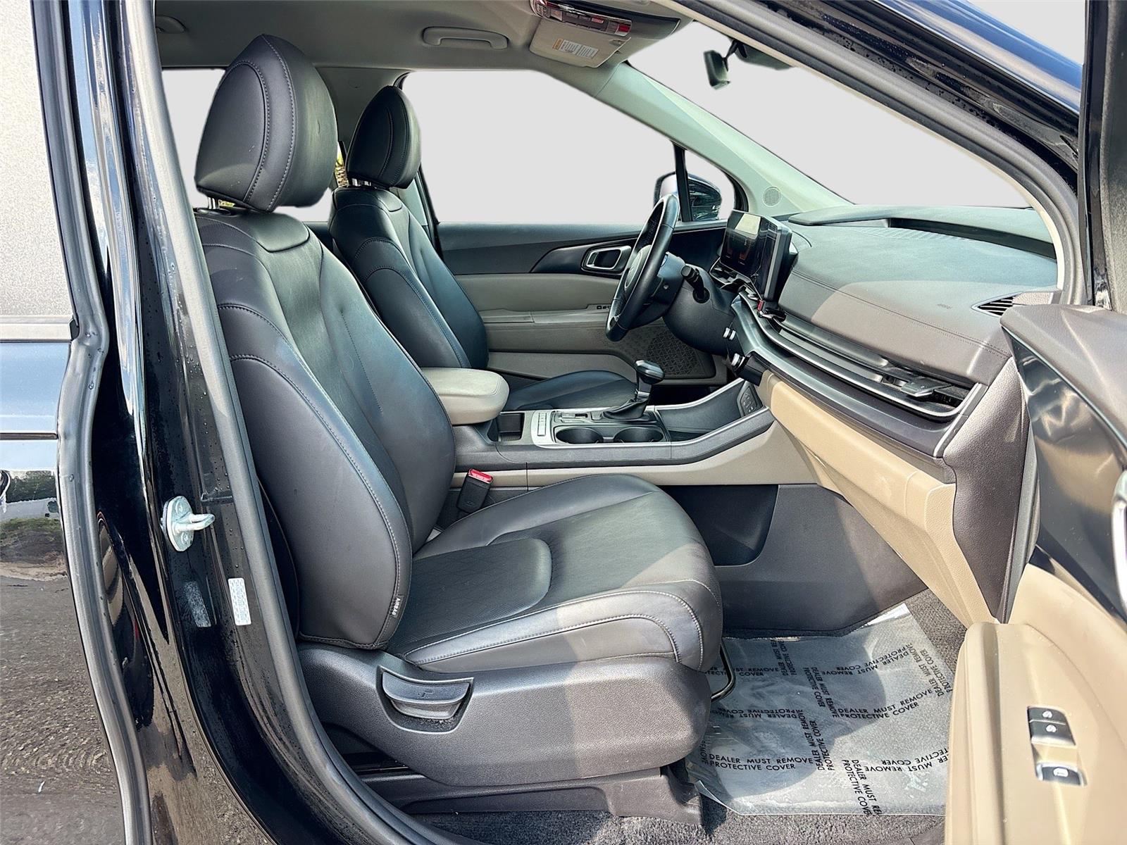 2025 Kia Carnival LXS