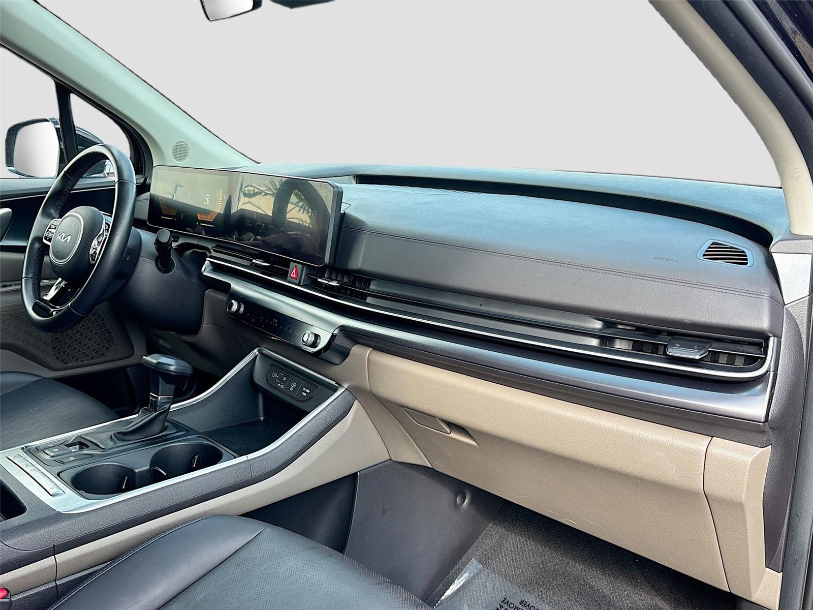 2025 Kia Carnival LXS